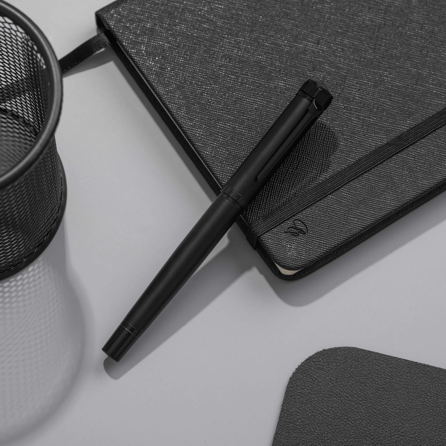 The Stealth Journal and Pen Gift Set fountain pen